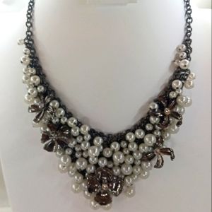 Vintage Faux Pearl Floral Mid-Century Modern Bib Style Necklace